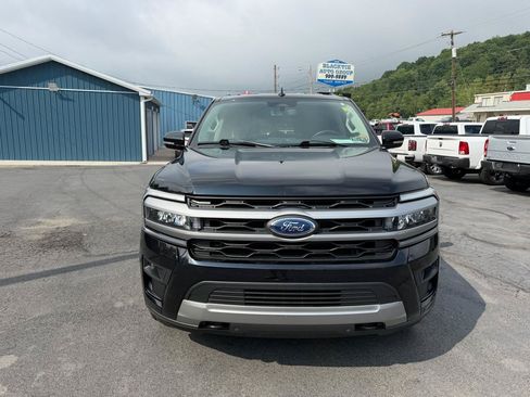 Used 2022 Ford Expedition Max XLT AWD/4WD image 2