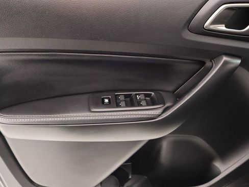 Used 2022 Ford Ranger Lariat w/ Tremor Off-Road Package image 16