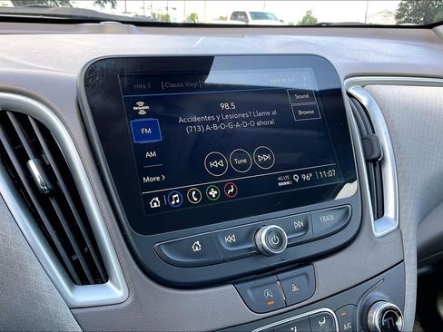 Used 2024 Chevrolet Malibu LT FWD image 24