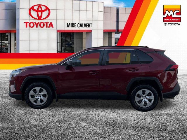 Used 2019 Toyota RAV4 LE AWD/4WD image 3