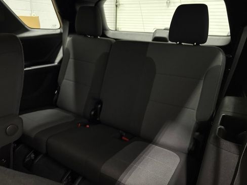 Used 2023 Chevrolet Traverse LT w/ Midnight/Sport Edition AWD/4WD image 34