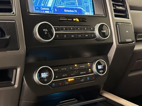 Used 2020 Ford Expedition XLT w/ Equipment Group 202A RWD image 19