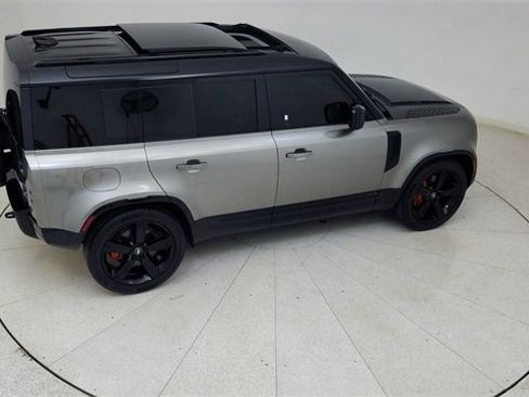 Used 2025 Land Rover Defender 110 X image 87