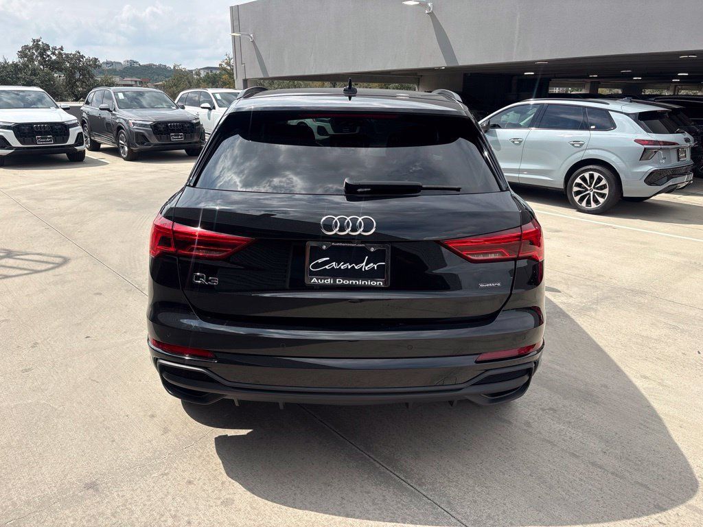 Used 2024 Audi Q3 2.0T Premium w/ Convenience Package AWD/4WD image 9
