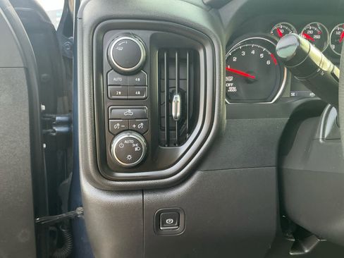 Used 2022 Chevrolet Silverado 1500 Custom Trail Boss w/ Safety Confidence Package image 21