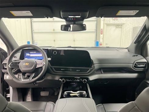 New 2026 Chevrolet Silverado EV LT image 10