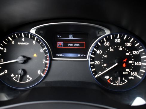 Used 2016 Nissan Altima 3.5 SR image 17