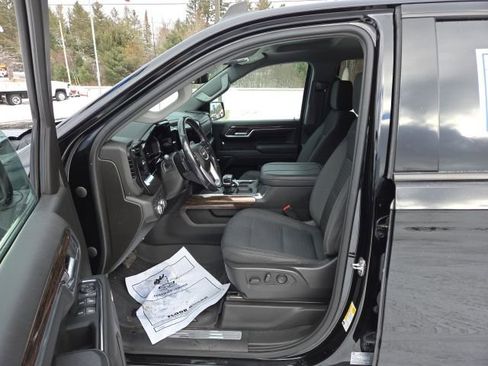 Used 2023 GMC Sierra 1500 Elevation w/ Preferred Package image 23