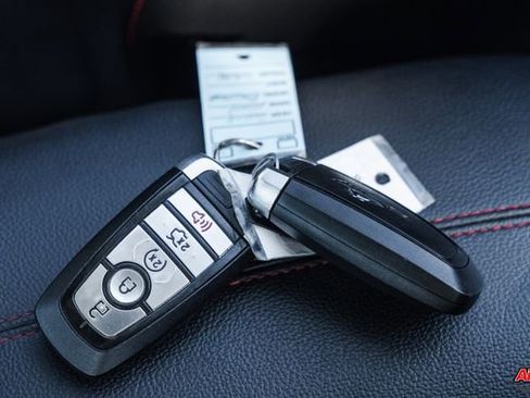 Used 2019 Ford Mustang GT Premium w/ Equipment Group 401A image 98