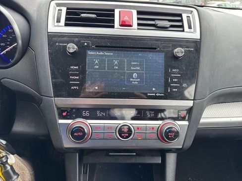 Used 2017 Subaru Legacy 2.5i Premium image 17