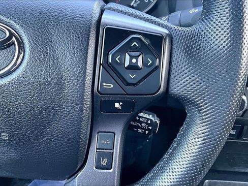 Used 2022 Toyota Tacoma image 18