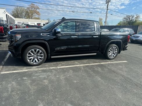 Used 2024 GMC Sierra 1500 Denali image 3