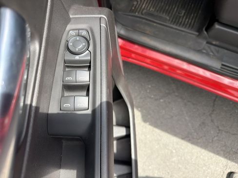 Used 2022 GMC Sierra 1500 Pro w/ Pro Value Package AWD/4WD image 11