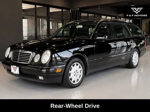 Used 1998 Mercedes-Benz E 320 Wagon image 2