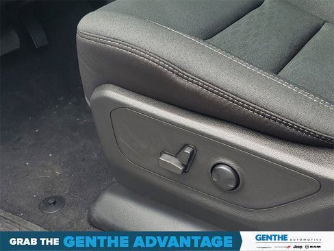 Used 2025 RAM 1500 Big Horn image 10