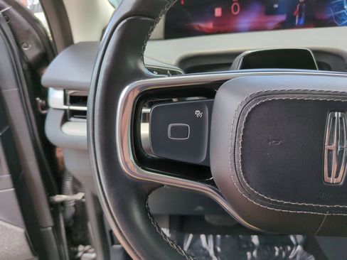 Used 2025 Lincoln Navigator L Reserve AWD/4WD image 31