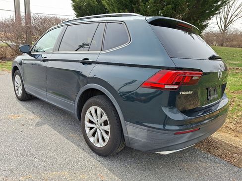 Used 2018 Volkswagen Tiguan S image 5