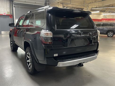 Used 2021 Toyota 4Runner TRD Off-Road Premium w/ Moonroof Package AWD/4WD image 9