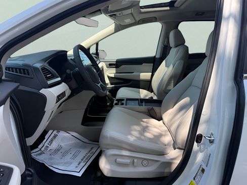 New 2026 Honda Odyssey EX-L image 9
