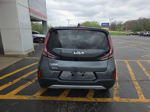 Used 2024 Kia Soul LX w/ Option Group 015 FWD image 4