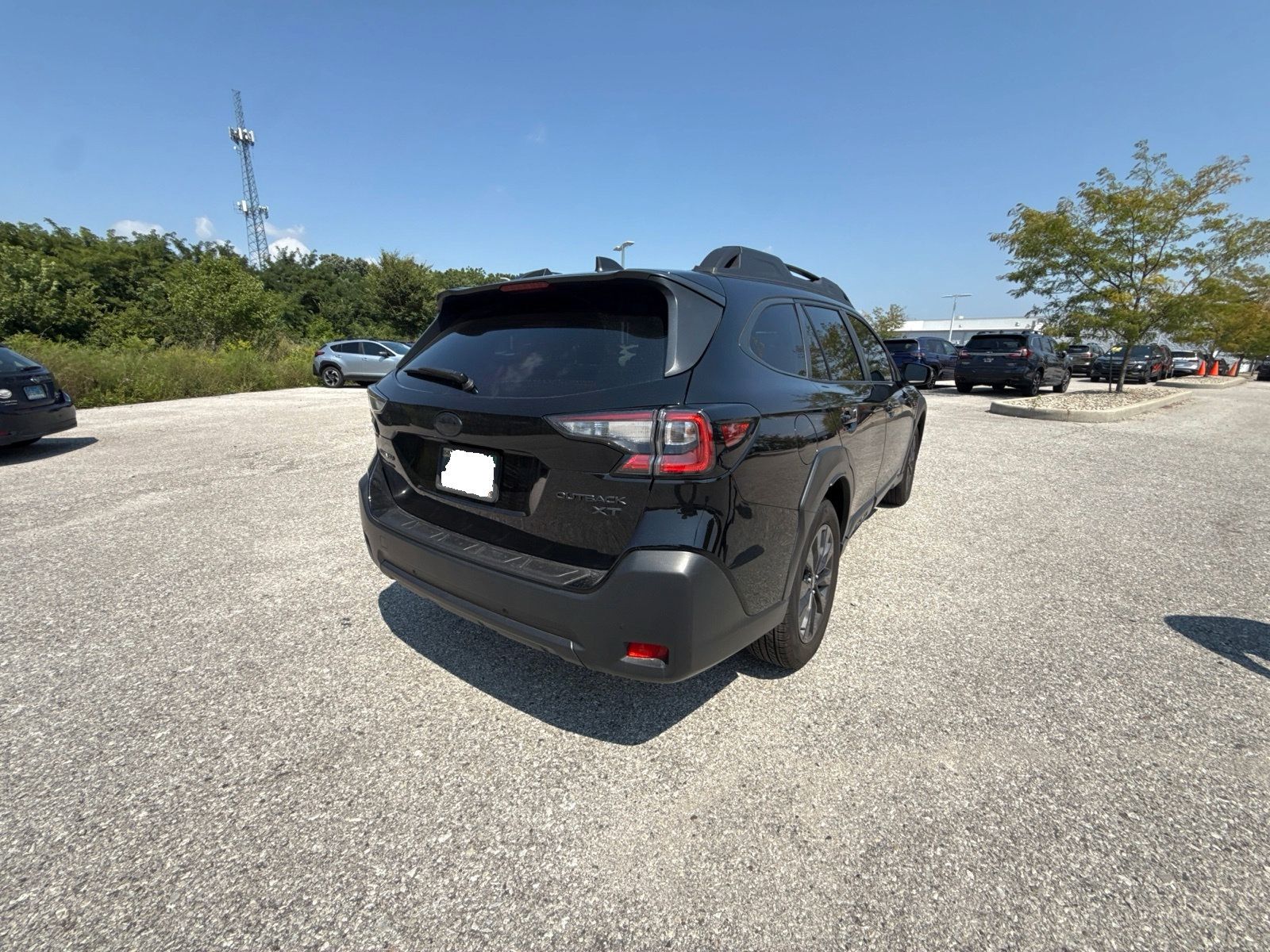 Certified 2025 Subaru Outback Onyx Edition XT AWD/4WD image 16