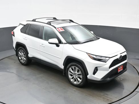 Used 2024 Toyota RAV4 XLE Premium w/ Weather Package AWD/4WD image 33