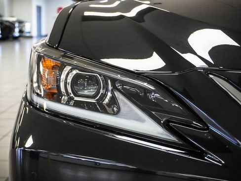 Certified 2024 Lexus ES 350 w/ Premium Package image 29