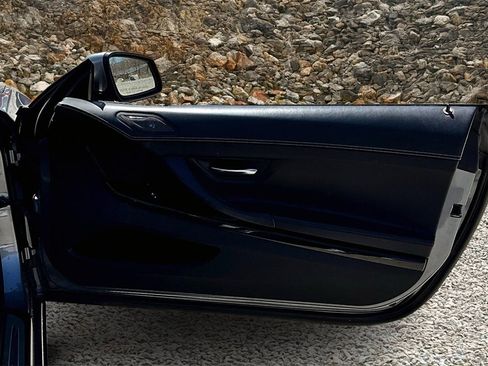 Used 2015 BMW 650i Convertible w/ Executive Package image 22