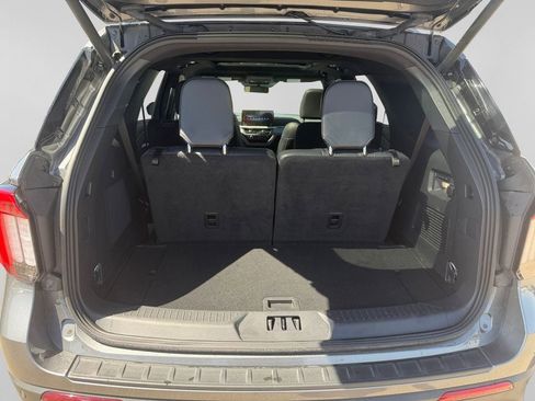 Used 2025 Ford Explorer ST image 11