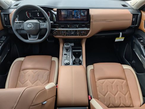 New 2026 Nissan Pathfinder Platinum AWD/4WD image 8