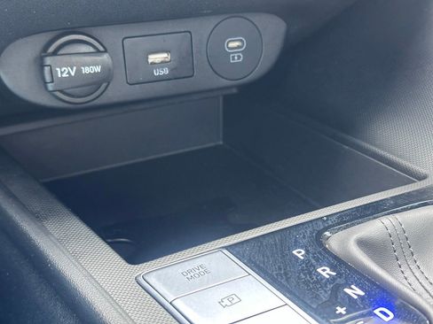 Used 2024 Hyundai Elantra SEL FWD image 33