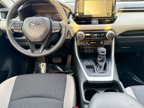 Used 2019 Toyota RAV4 XLE image 19