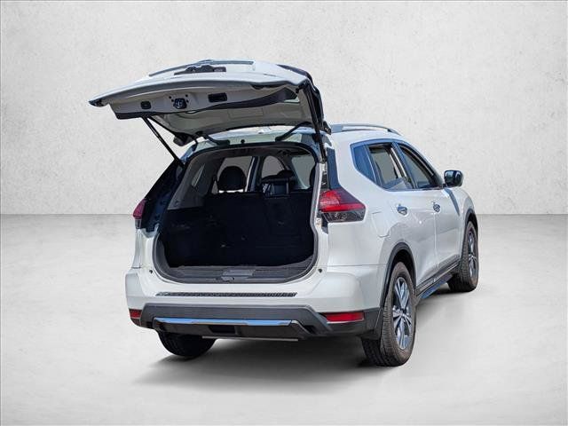 Used 2017 Nissan Rogue SL w/ SL Premium Package FWD image 5