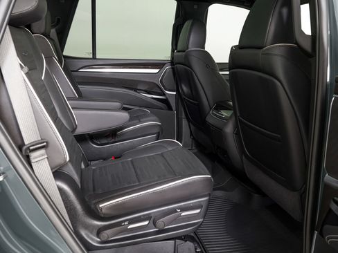 Used 2026 Cadillac Escalade Luxury w/ Touring Package RWD image 10