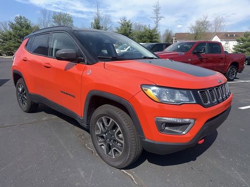 Used 2020 Jeep Compass Trailhawk image 3