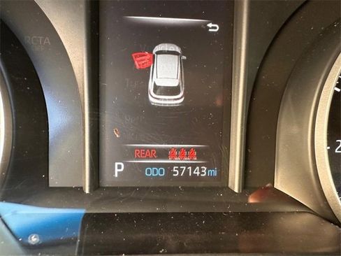 Certified 2022 Toyota Venza LE image 16