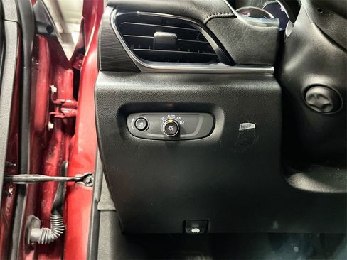 Used 2023 Chevrolet Traverse High Country w/ LPO, Floor Liner Package image 13