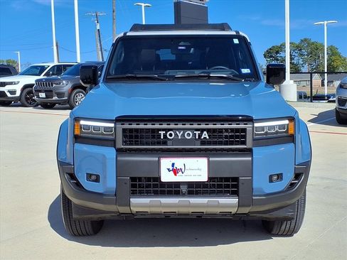 Used 2025 Toyota Land Cruiser image 3