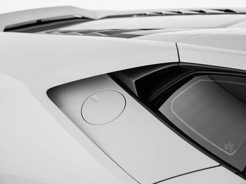 Used 2021 Lamborghini Huracan EVO RWD image 47