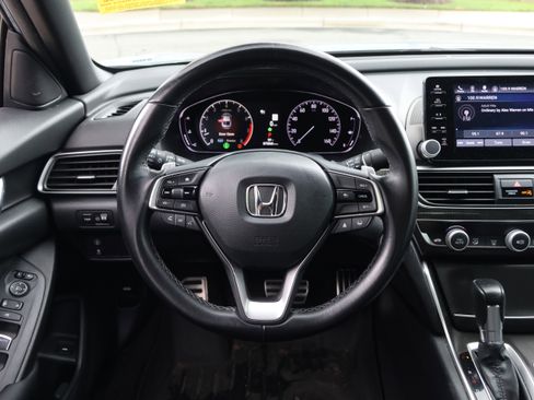 Used 2022 Honda Accord Sport image 18