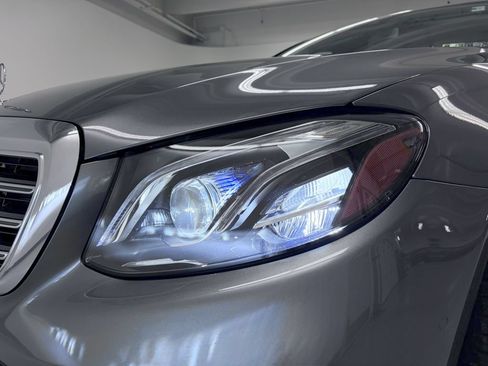 Used 2017 Mercedes-Benz E 300 4MATIC image 12