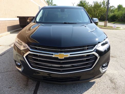 Used 2020 Chevrolet Traverse LT w/ LT Premium Package FWD image 13