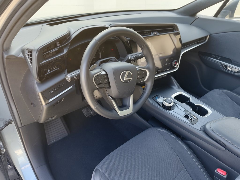Used 2023 Lexus RZ 450e Premium w/ Cold Area Package AWD/4WD image 4