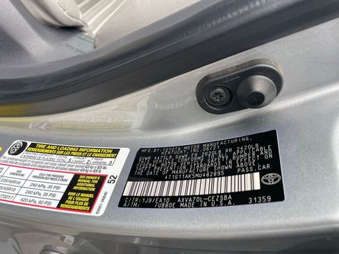 Used 2021 Toyota Camry SE w/ Carpet Mat Package (TMS) image 12