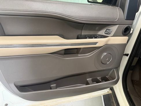 Used 2021 Ford Expedition Max XLT RWD image 12
