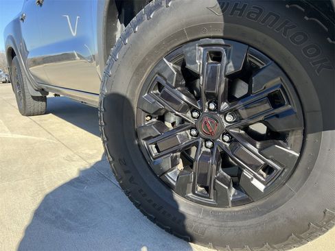 Certified 2024 Nissan Frontier Pro-X w/ Pro Premium Package image 7