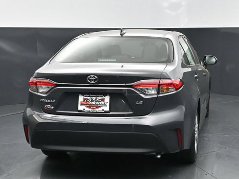Used 2026 Toyota Corolla LE FWD image 5