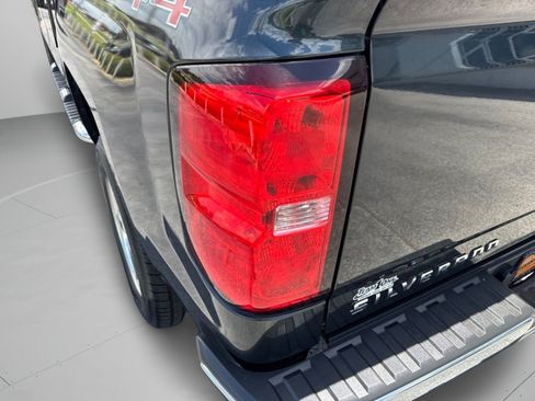 Used 2017 Chevrolet Silverado 1500 LT w/ All Star Edition AWD/4WD image 31