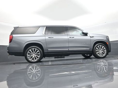 Used 2022 GMC Yukon XL Denali image 24