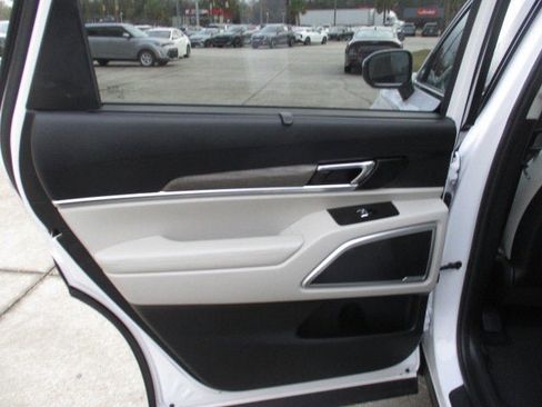 Used 2021 Kia Telluride EX image 10